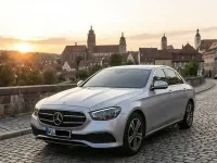 Gebraucht Mercedes E220 Avantgarde 194 PS (142 kW) 2021 Grau Limousine