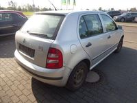 Gebraucht Skoda Fabia Classic 68 PS (50 kW) 2000 Silber Kleinwagen