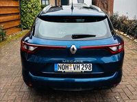 Gebraucht Renault Mégane IV Bose Edition 132 PS (97 kW) 2018 Blau Limousine