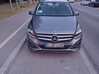 Gebraucht Mercedes B180 110 PS (80 kW) 2018 Grau Van / Kleinbus