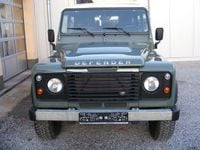 Gebraucht Land Rover Defender 122 PS (89 kW) 2015 Grün Kombi