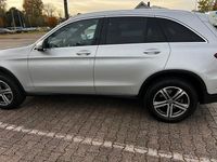 Gebraucht Mercedes GLC220 194 PS (142 kW) 2020 Silber SUV