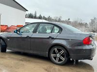 Gebraucht BMW 320 150 PS (110 kW) 2005 Grau Limousine