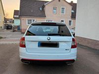 Gebraucht Skoda Octavia RS 184 PS (135 kW) 2016 Weiß Kleinwagen
