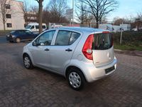 Gebraucht Opel Agila 65 PS (47 kW) 2009 Silber Kleinwagen
