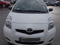 Gebraucht Toyota Yaris 69 PS (50 kW) 2010 Weiß Limousine