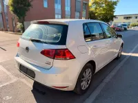 Gebraucht VW Golf VII 105 PS (77 kW) 2013 Weiß Limousine