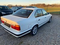 Gebraucht BMW 520 Basis 150 PS (110 kW) 1991 Weiß Limousine