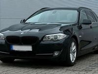 Gebraucht BMW 520 184 PS (135 kW) 2011 Schwarz Kombi