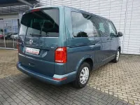 Gebraucht VW Multivan Trendline 150 PS (110 kW) 2018 Grün Van / Kleinbus