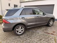 Gebraucht Mercedes GLE250 Exclusive 204 PS (150 kW) 2017 Grau SUV