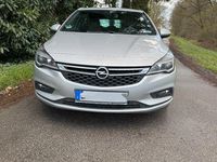 Gebraucht Opel Astra Dynamic 125 PS (91 kW) 2016 Silber Limousine
