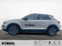 Gebraucht VW T-Roc Style 116 PS (85 kW) 2024 Ascotgrau/dach schwarz SUV