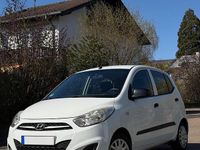 Gebraucht Hyundai i10 69 PS (50 kW) 2011 Weiß Kleinwagen