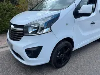 Gebraucht Opel Vivaro 140 PS (102 kW) 2015 Weiß Van / Kleinbus