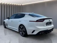 Gebraucht Kia Stinger GT 370 PS (272 kW) 2018 Weiß Kleinwagen