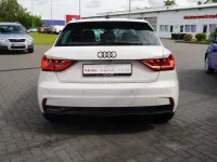 Gebraucht Audi A1 Sportback Advanced 95 PS (69 kW) 2022 Weiss Kleinwagen
