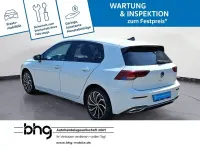 Gebraucht VW Golf VIII Active 150 PS (110 kW) 2022 Weiß Limousine