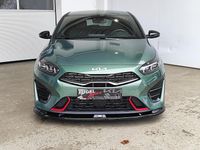 Gebraucht Kia ProCeed GT 204 PS (150 kW) 2023 Experience green m Kleinwagen
