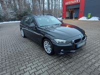 Gebraucht BMW 320 Luxury Line 184 PS (135 kW) 2014 Schwarz Kombi