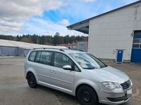 Gebraucht VW Touran 140 PS (102 kW) 2010 Grau Van / Kleinbus