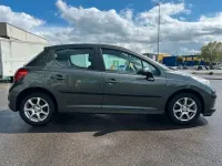 Gebraucht Peugeot 207 Urban Move 95 PS (69 kW) 2008 Grau Limousine