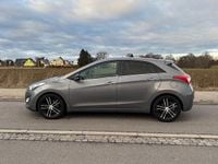 Gebraucht Hyundai i30 Edition 135 PS (99 kW) 2014 Grau Limousine