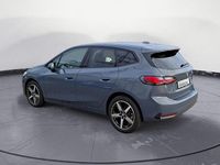 Gebraucht BMW 220 Active Tourer 156 PS (114 kW) 2025 Silber Van / Kleinbus