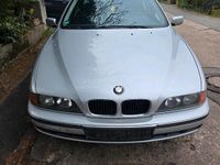 Gebraucht BMW 520 150 PS (110 kW) 1999 Silber Limousine
