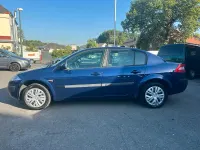 Gebraucht Renault Mégane 120 PS (88 kW) 2004 Blau Limousine