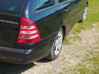 Gebraucht Mercedes C180 143 PS (105 kW) 2004 Schwarz Kombi