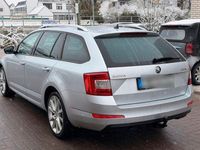 Gebraucht Skoda Octavia 150 PS (110 kW) 2016 Silber Kleinwagen