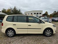 Gebraucht VW Touran 110 PS (80 kW) 2015 Gelb Van / Kleinbus