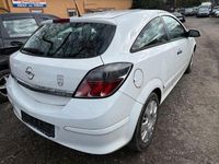 Gebraucht Opel Astra GTC 90 PS (66 kW) 2009 Weiß Limousine