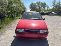 Second-hand Mazda 121 75 CP (55 kW) 1998 Roșu Hatchback