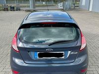 Gebraucht Ford Fiesta 82 PS (60 kW) 2013 Grau Kleinwagen