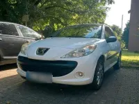 Gebraucht Peugeot 206 60 PS (44 kW) 2011 Weiß Kleinwagen