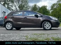 Gebraucht Kia Rio Attract 86 PS (63 kW) 2013 Braun Kleinwagen