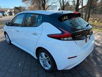Gebraucht Nissan Leaf Acenta 110 kW (150 PS) 2021 Weiß Kleinwagen