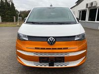 Second-hand VW Multivan 150 CP (110 kW) 2025 Alb Monovolum