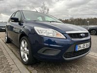 Gebraucht Ford Focus Style 137 PS (100 kW) 2010 Blau Limousine
