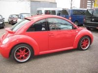 Second-hand VW New Beetle 116 CP (85 kW) 2000 Roșu Hatchback