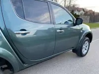 Gebraucht Mitsubishi L200 Intense 178 PS (130 kW) 2013 Grün Pickup