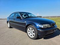 Gebraucht BMW 318 143 PS (105 kW) 2005 Blau Limousine