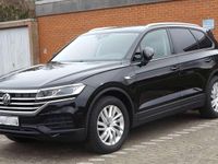 Gebraucht VW Touareg 231 PS (169 kW) 2022 Schwarz SUV