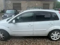 Gebraucht Ford Fiesta 80 PS (58 kW) 2008 Frozen white Kleinwagen