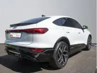 Gebraucht Audi Q6 e-tron 225 kW (306 PS) 2025 Weiß (weiss / gletscherweiss) SUV