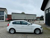 Gebraucht BMW 116 122 PS (89 kW) 2010 Weiß Kleinwagen