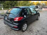 Gebraucht Peugeot 206+ 75 PS (55 kW) 2009 Schwarz Kleinwagen