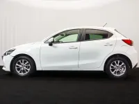 Gebraucht Mazda 2 Exclusive-Line 90 PS (66 kW) 2021 Arctic white cle Limousine